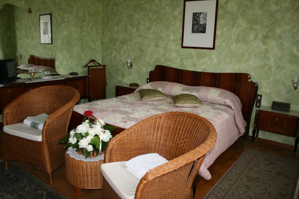 B&B Il Glicine Bedizzole Buitenkant foto