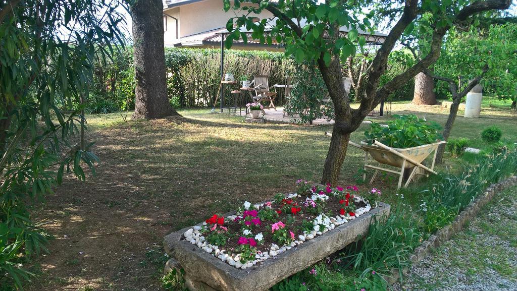 B&B Il Glicine Bedizzole Buitenkant foto