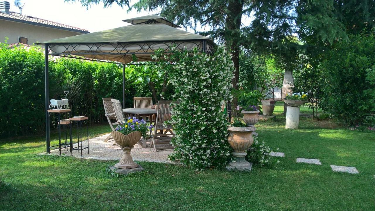 B&B Il Glicine Bedizzole Buitenkant foto